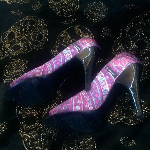 Paisley Carlos Santana heels - Picture 4 of 4